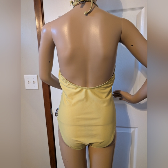 Cupshe Yellow and White Bikini with Lace Accents - Picture 3 of 9